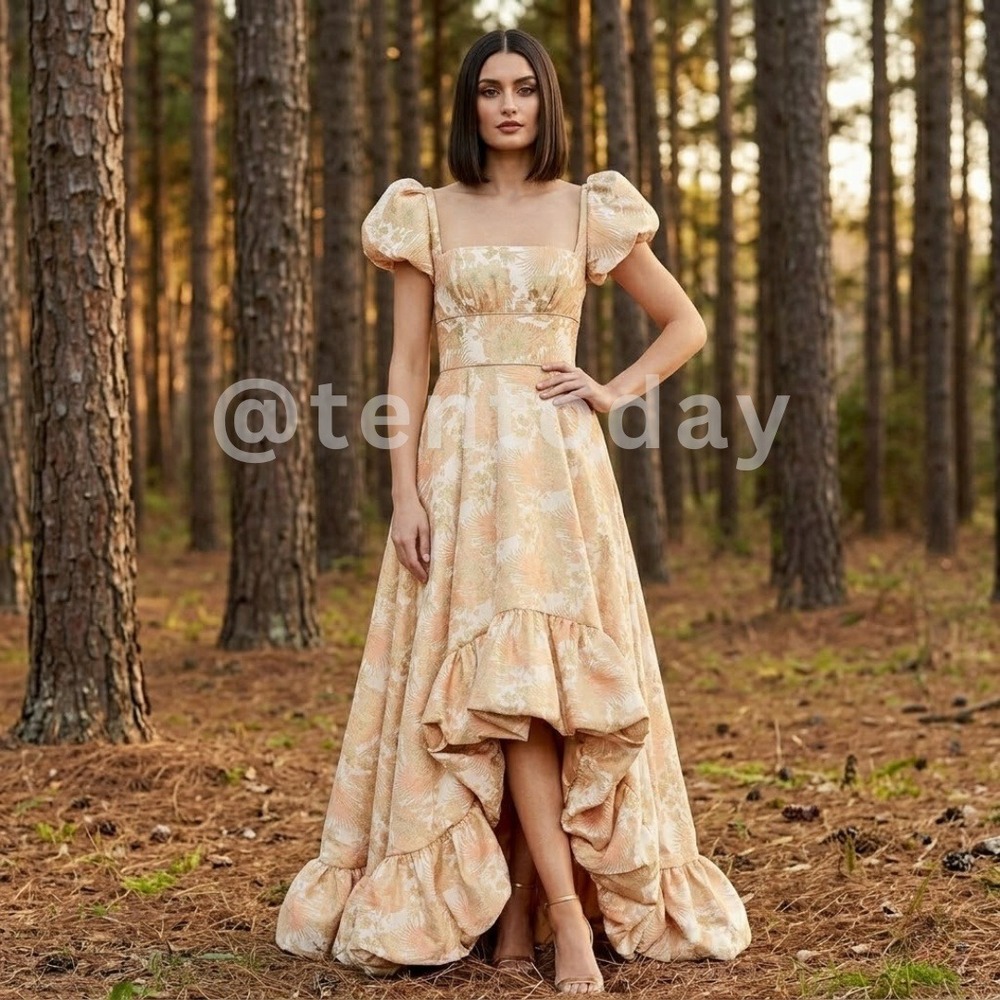 Mac Duggal Size 8 Peach Gold Floral Brocade Ruffled Bubble Hem Gown‎ Maxi Dress